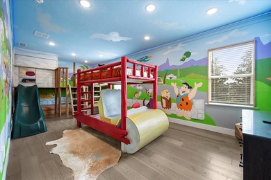 Select HOLIDAY WEEK SHOWINGS.  RARE 9 BEDROOM ***Only 4 years - photo 28