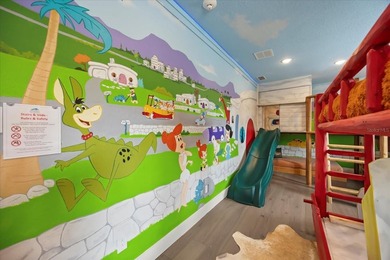 Select HOLIDAY WEEK SHOWINGS.  RARE 9 BEDROOM ***Only 4 years - photo 31