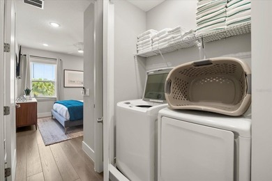Select HOLIDAY WEEK SHOWINGS.  RARE 9 BEDROOM ***Only 4 years - photo 41