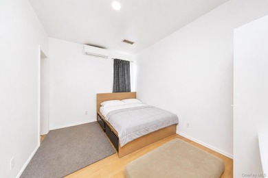Located in Prime Dyker Heights! Well-maintained detached legal - photo 9