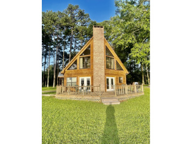 Lake Home For Sale in Pachuta, Mississippi