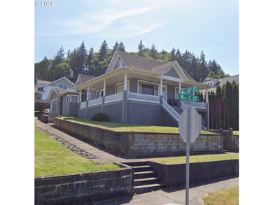 Gorgeous and restored, 1915 charmer with stunning river views! - photo 2