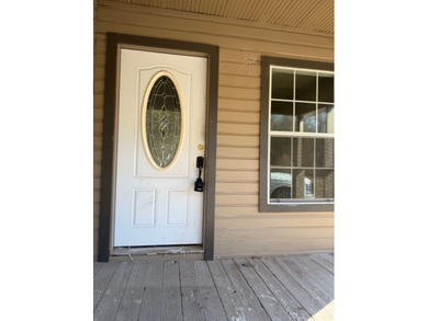 Calling all investors and handy homeowners! This 3bedroom, 1 - photo 12
