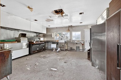 So many opportunities with this unique, history-filled property - photo 14