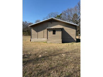 Calling all investors and handy homeowners! This 3bedroom, 1 - photo 15
