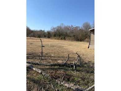 Calling all investors and handy homeowners! This 3bedroom, 1 - photo 16