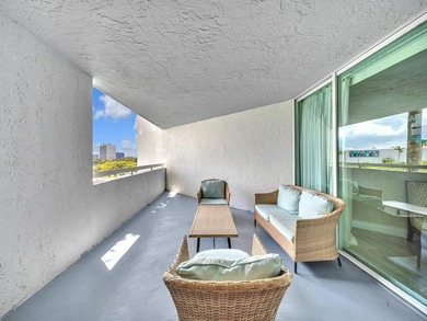 Gallery One, Fully Furnished (turnkey), 1bed/1bath, and only a - photo 16