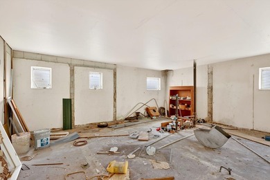 So many opportunities with this unique, history-filled property - photo 21