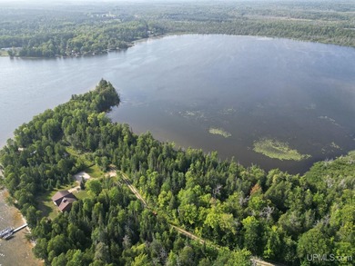 This unique parcel on Milakokia lake features over 500 feet of - photo 3