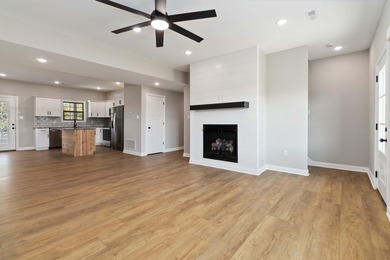 (private lake, pond, creek) Home For Sale in Berea Kentucky