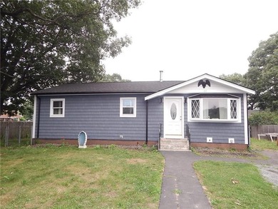Move-in-condition 3-bedroom Ranch that was completely updated 2 - photo 2
