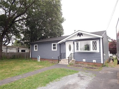 Move-in-condition 3-bedroom Ranch that was completely updated 2 - photo 4