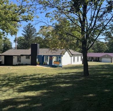 Buckeye Lake Home Active Under Contract in Thornville Ohio