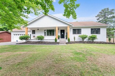 Welcome to this beautifully updated 3,850 sq ft home offering - photo 3