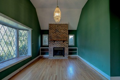 First time on the market, this exceptional custom-built - photo 31