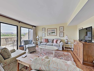 Heron Marsh Villa is a 3 bedroom, end unit villa at Litchfield - photo 6