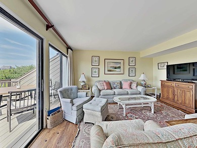Heron Marsh Villa is a 3 bedroom, end unit villa at Litchfield - photo 7