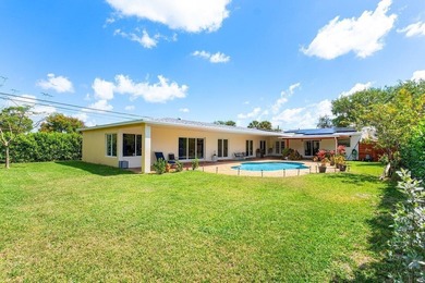 This spacious 5000+ SF compound offers endless possibilities - photo 1