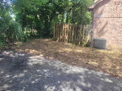 Don't miss this excellent investment or remodel opportunity at - photo 2