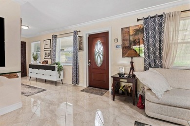 This spacious 5000+ SF compound offers endless possibilities - photo 7