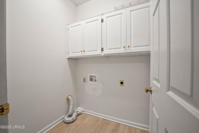 Charming 3 bedroom, 2 bath home ready for your personalizing and - photo 12