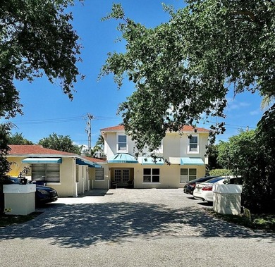 Amazing, large complex investment opportunity with a tenant in - photo 2