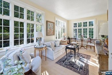 Experience unparalleled grandeur at 200 Lincoln Street a - photo 13
