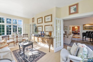 Experience unparalleled grandeur at 200 Lincoln Street a - photo 15