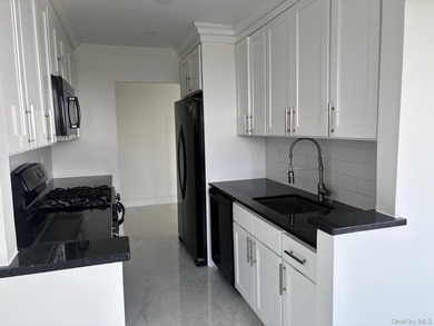 Rare opportunity to own this true 2-bedroom, 2-bath residence in - photo 7