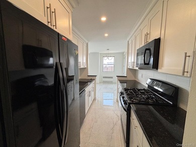 Rare opportunity to own this true 2-bedroom, 2-bath residence in - photo 8