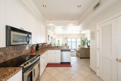 Wake up to panoramic Atlantic Ocean views from this spacious - photo 10
