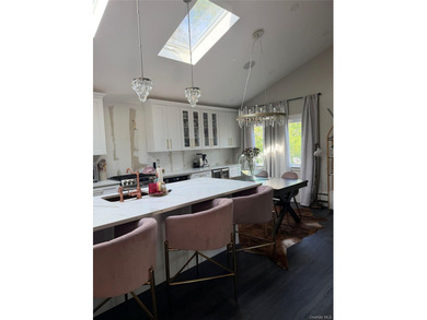 Beautiful corner lot 4 bedroom, 2 full bathroom home featuring a - photo 4