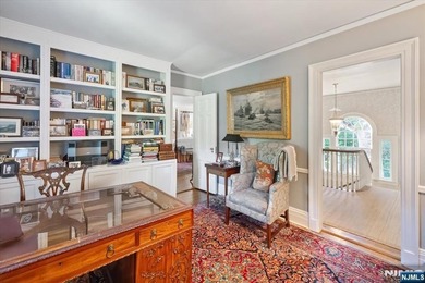 Experience unparalleled grandeur at 200 Lincoln Street a - photo 26