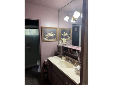 Beautiful corner lot 4 bedroom, 2 full bathroom home featuring a - photo 7