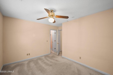 Charming 3 bedroom, 2 bath home ready for your personalizing and - photo 28