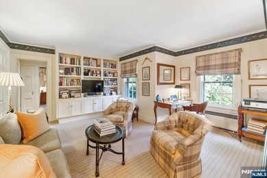 Experience unparalleled grandeur at 200 Lincoln Street a - photo 29