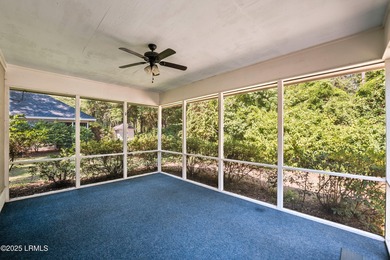 Charming 3 bedroom, 2 bath home ready for your personalizing and - photo 30