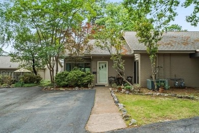 Location, location, location, this beautiful finished lake condo - photo 1