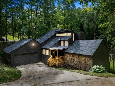 Lake Hiwassee Home For Sale in Murphy North Carolina