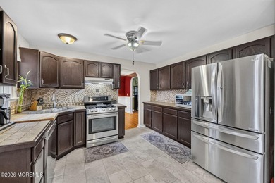 Welcome To This Beautifully Maintained 4 Bed, 2.5 Bath Colonial - photo 6
