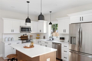Construction complete! Built with quality craftsmanship and - photo 4
