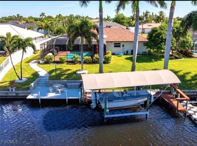 Cape Coral Lakes Area Home For Sale in Cape Coral Florida