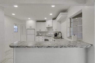 Welcome home to this beautifully updated 2-bedroom, 2-bath, 55+ - photo 11