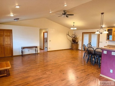 Back on the market at no fault to the seller. This comfortable 1 - photo 11