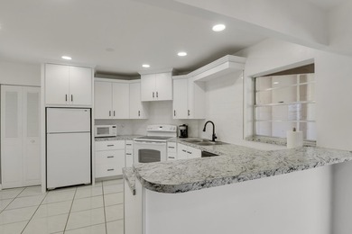 Welcome home to this beautifully updated 2-bedroom, 2-bath, 55+ - photo 12