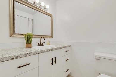 Welcome home to this beautifully updated 2-bedroom, 2-bath, 55+ - photo 13