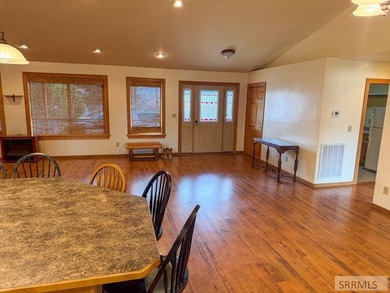 Back on the market at no fault to the seller. This comfortable 1 - photo 16