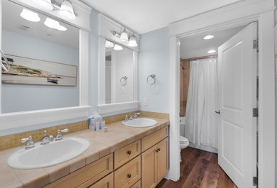 GREAT NEW PRICE!!! TWO-BEDROOM THREE BATH, LOCK-OUT STUDIO ON - photo 17