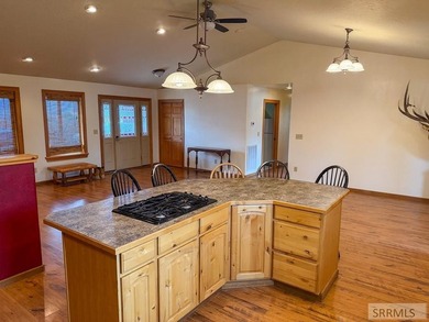 Back on the market at no fault to the seller. This comfortable 1 - photo 17