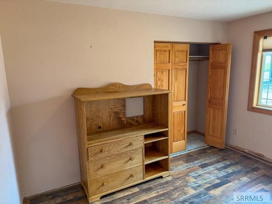 Back on the market at no fault to the seller. This comfortable 1 - photo 20